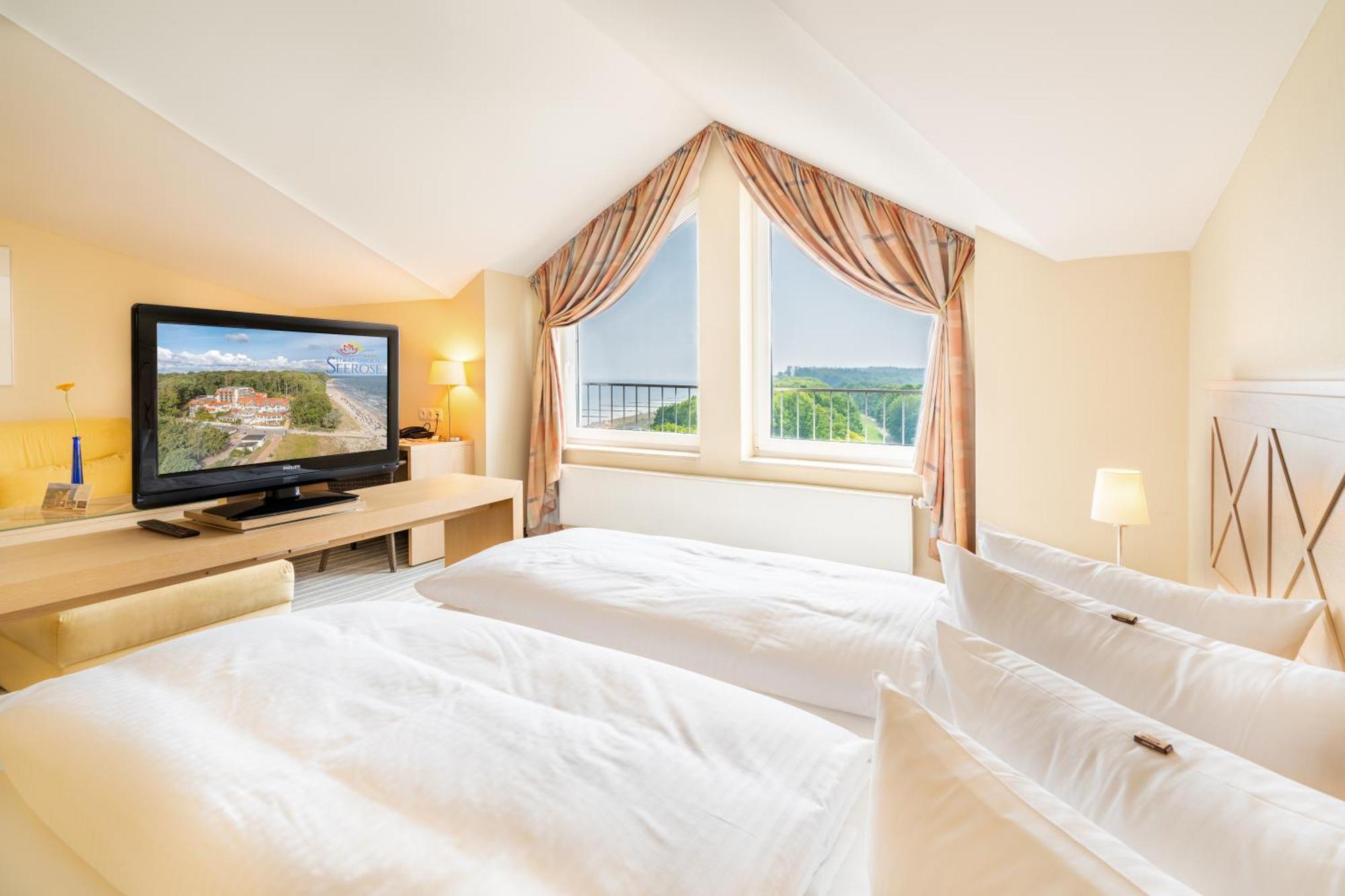 Strandhotel Seerose Kölpinsee Екстериор снимка